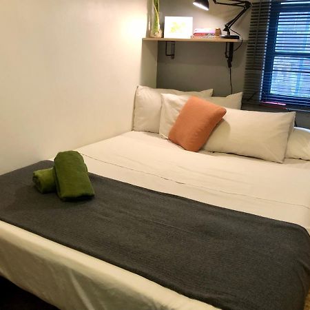 Miku Guesthouse Bangkok Exterior foto