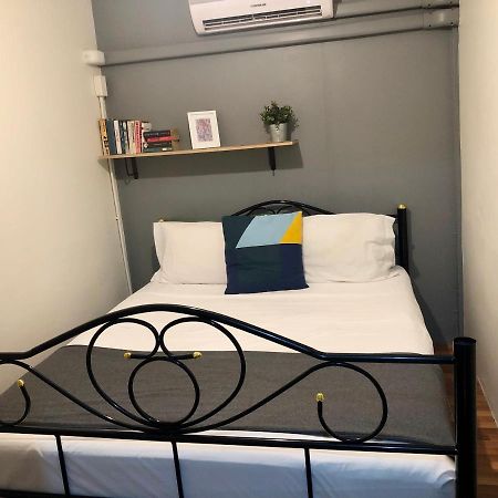 Miku Guesthouse Bangkok Exterior foto