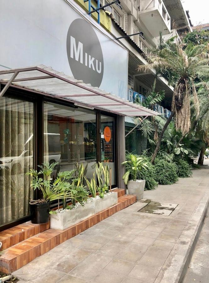 Miku Guesthouse Bangkok Exterior foto